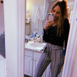 Meet your Posher, Andrea